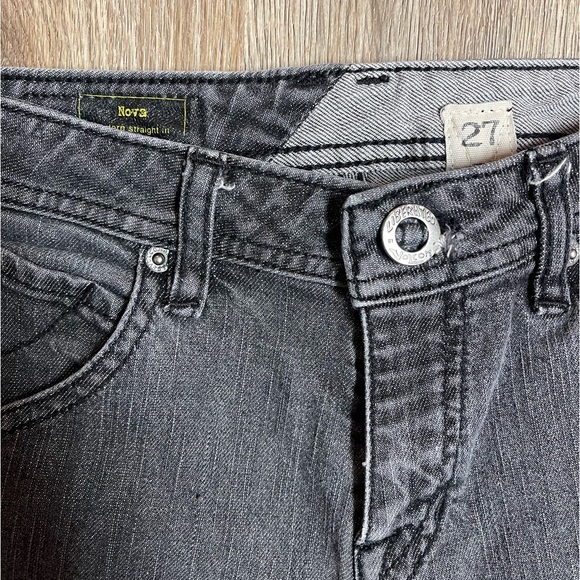 Women’s Volcom Nova Modern Straight Fit Cropped Jeans - Picture 5 of 8